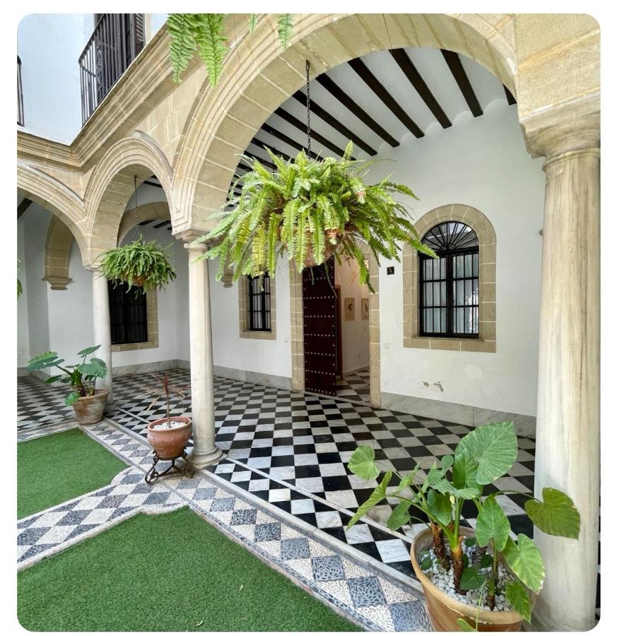 Gatu Premium Apartamento Palacio Oneto Con Jardin Privado " Preferente Mayores De 25 Anos Y Familias " El Puerto de Santa María Zewnętrze zdjęcie