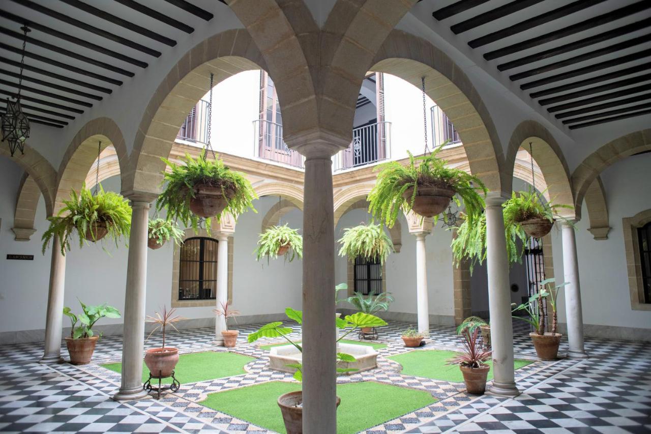 Gatu Premium Apartamento Palacio Oneto Con Jardin Privado " Preferente Mayores De 25 Anos Y Familias " El Puerto de Santa María Zewnętrze zdjęcie