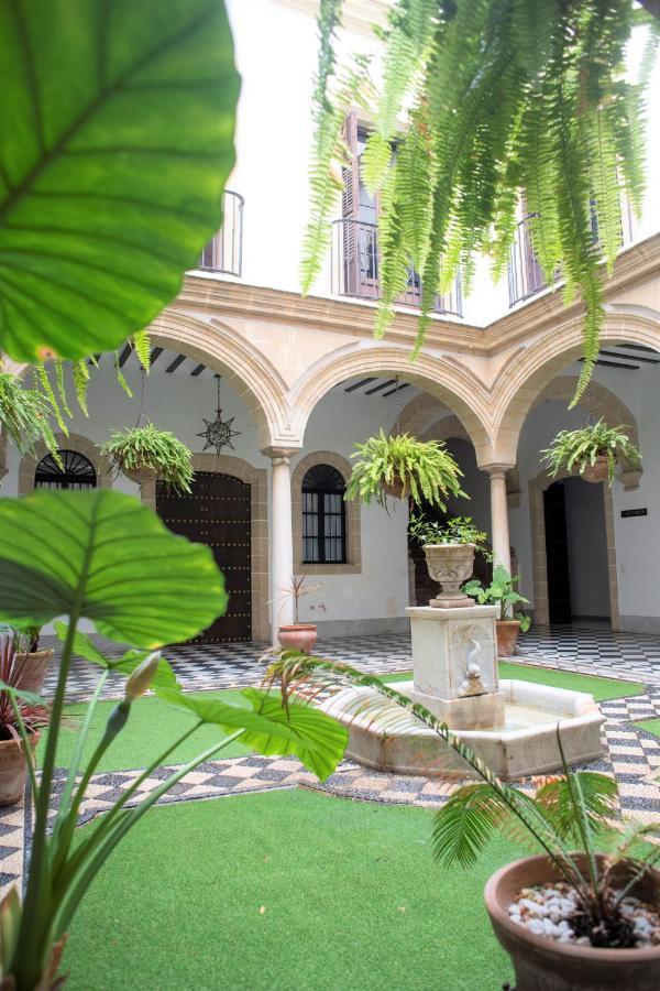 Gatu Premium Apartamento Palacio Oneto Con Jardin Privado " Preferente Mayores De 25 Anos Y Familias " El Puerto de Santa María Zewnętrze zdjęcie